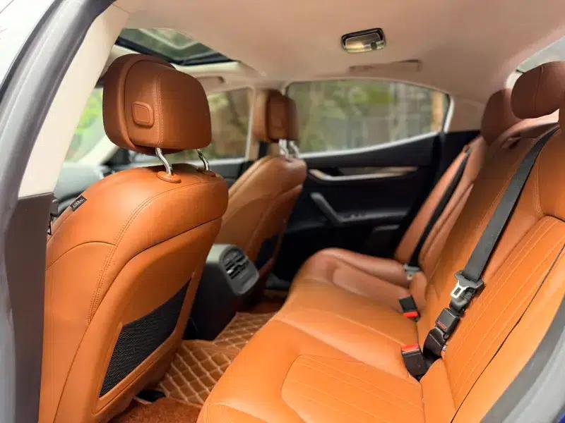 2017 Ghibli 3.0T Standard Edition — миниатюра 13