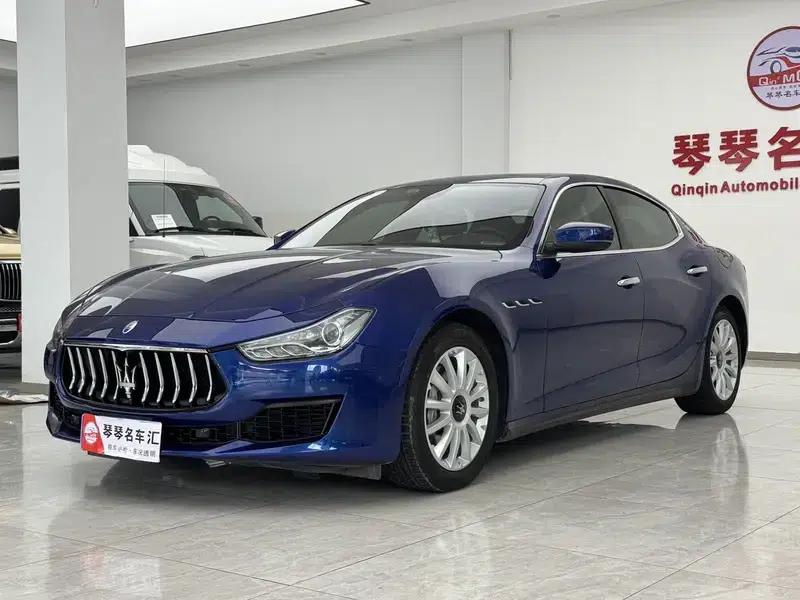 2017 Ghibli 3.0T Standard Edition — миниатюра 1
