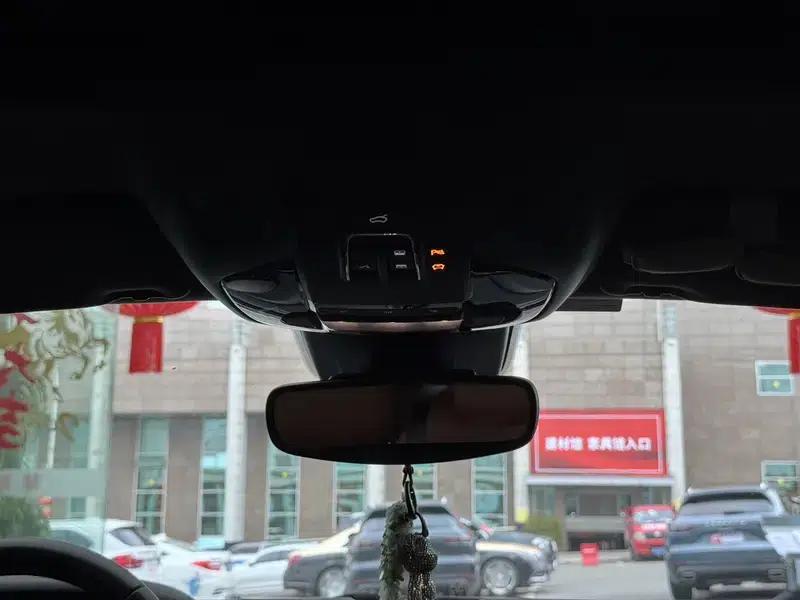 2017 Ghibli 3.0T Standard Edition — миниатюра 8