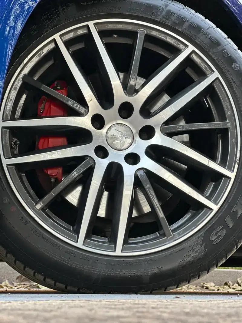 2017 Ghibli 3.0T Standard Edition — миниатюра 19
