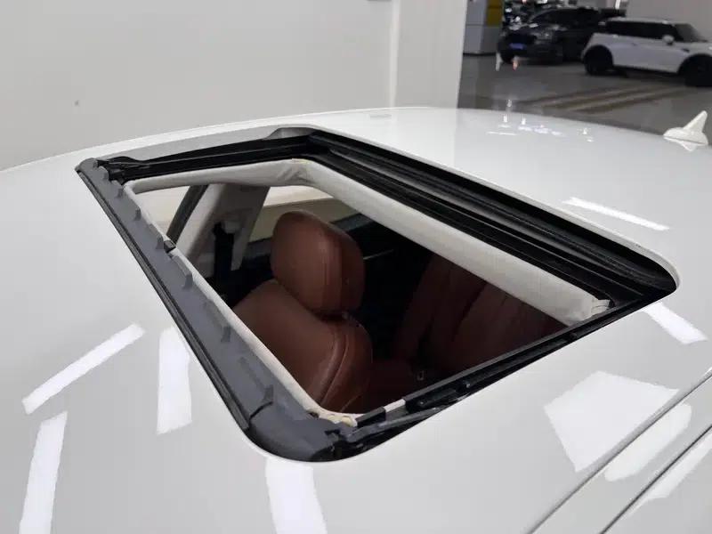 2014 Ghibli 3.0T Standard Edition — миниатюра 11