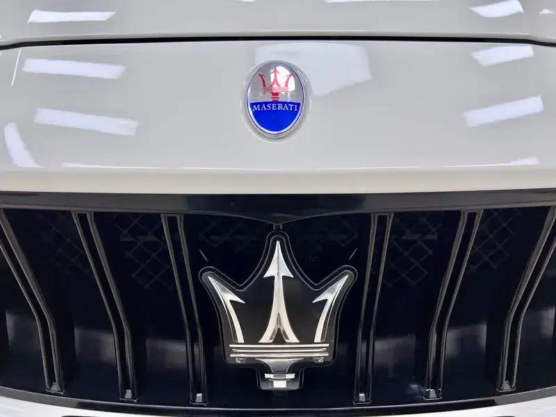 2014 Ghibli 3.0T Standard Edition — миниатюра 14