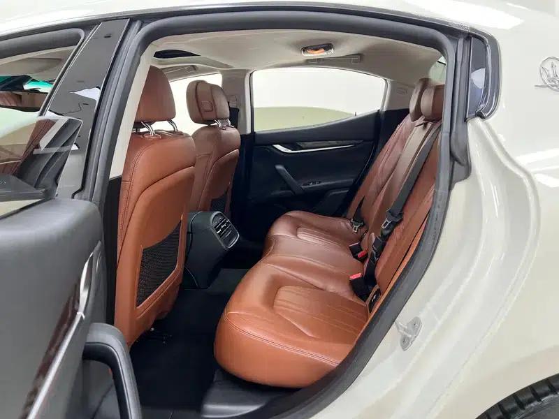 2014 Ghibli 3.0T Standard Edition — миниатюра 39