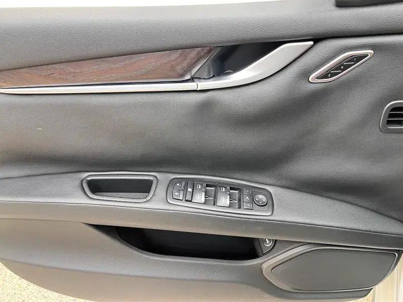 2014 Ghibli 3.0T Standard Edition — миниатюра 41