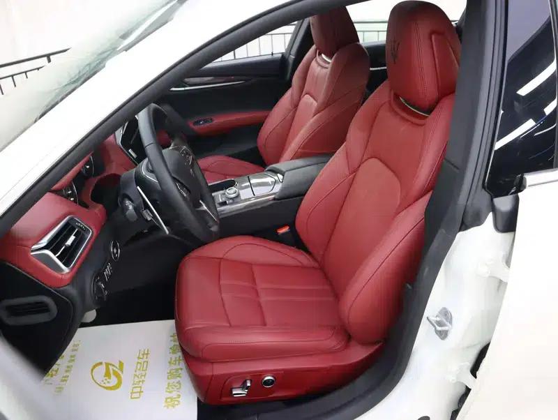2023 Ghibli 2.0T GT — миниатюра 16