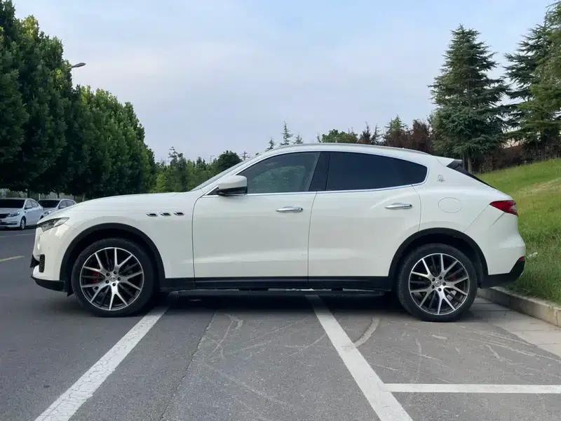 2019 Levante 3.0T 350Hp Standard Edition (China V Emission Standard) — миниатюра 4