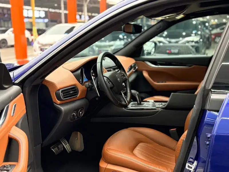 2020 Levante 3.0T Standard Edition — миниатюра 14