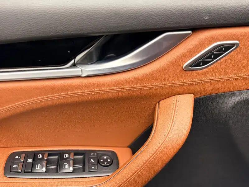 2020 Levante 3.0T Standard Edition — миниатюра 16