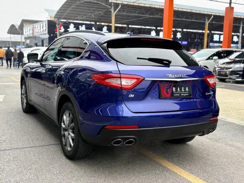 2020 Levante 3.0T Standard Edition — миниатюра 4