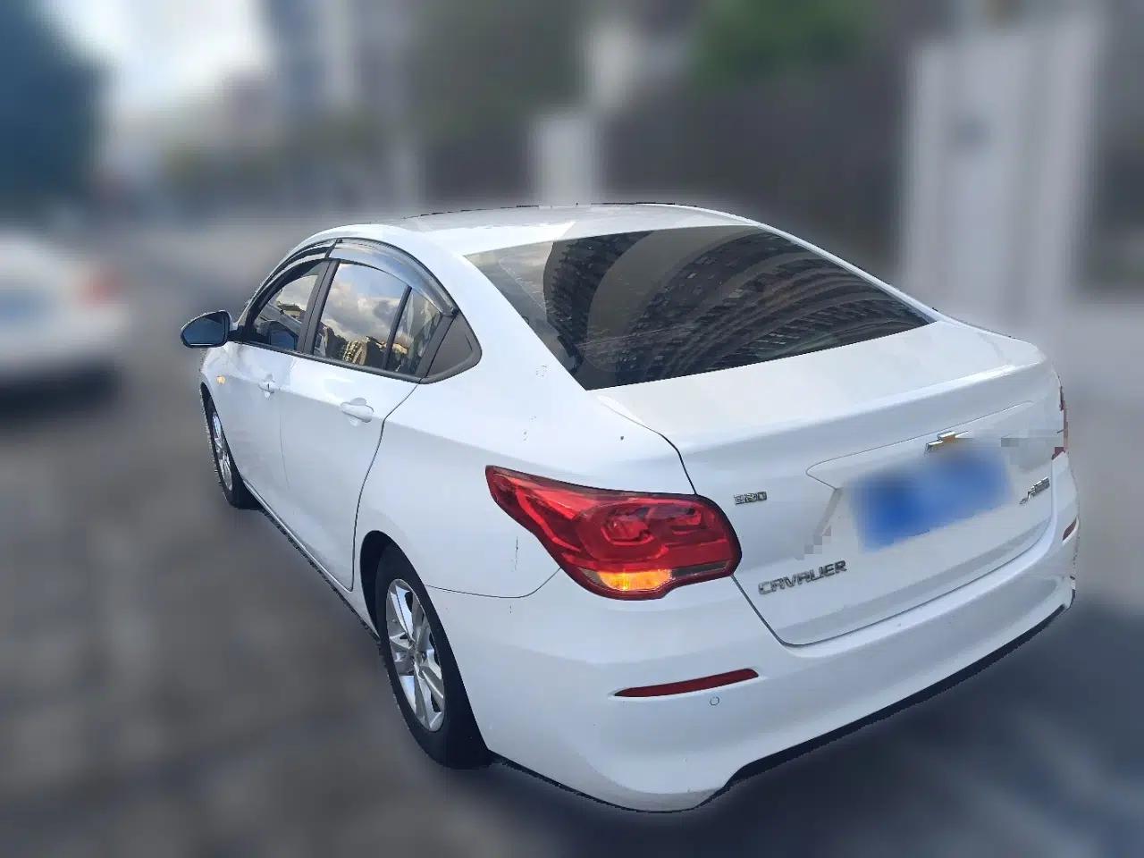 Chevrolet Cavalier 2019 320 Automatic Enjoyment Edition — миниатюра 4