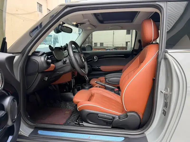 MINI 2022 2.0T COOPER S Classic — миниатюра 19