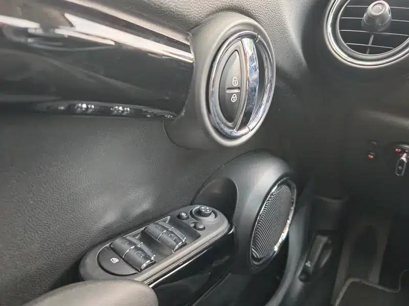 2018 MINI 1.5T ONE PLUS 5-Door — миниатюра 18