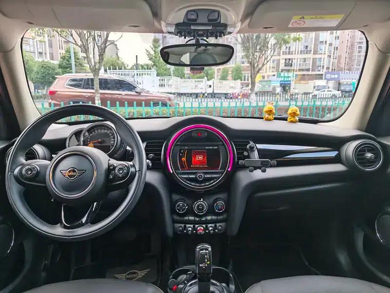 2018 MINI 1.5T ONE PLUS 5-Door — миниатюра 10