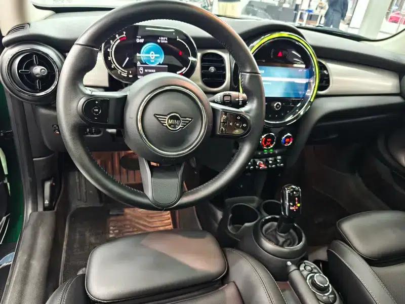 MINI 2022 1.5T COOPER Classic — миниатюра 19