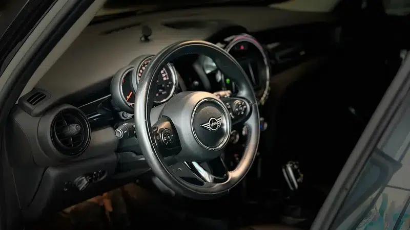 2018 MINI 1.5T ONE PLUS 5-Door — миниатюра 14