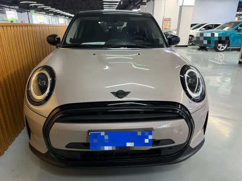 MINI 2023 Facelift 1.5T COOPER Artist 5-Door Edition — миниатюра 2