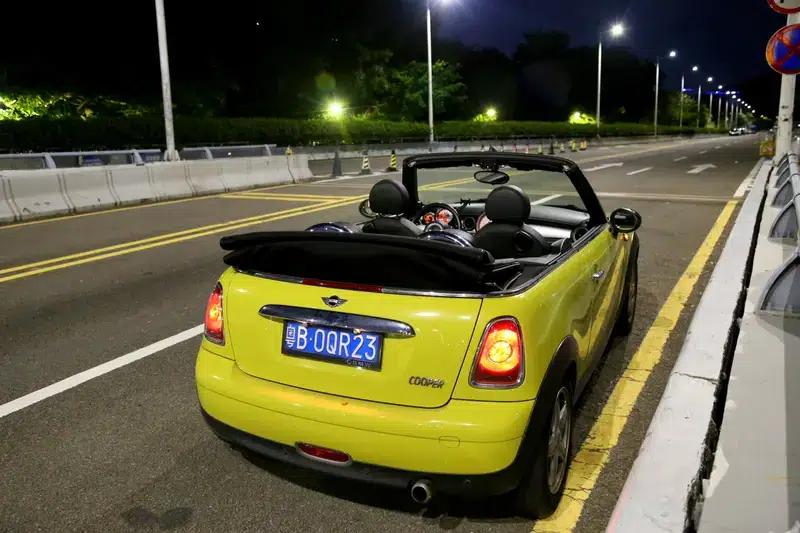 MINI 2009 1.6L COOPER CABRIO — миниатюра 4