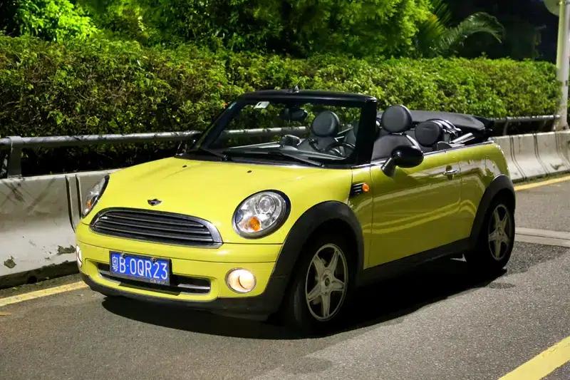MINI 2009 1.6L COOPER CABRIO — миниатюра 8