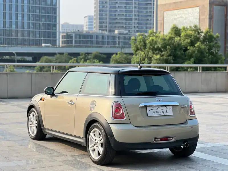 MINI 2011 1.6L COOPER Excitement — миниатюра 5