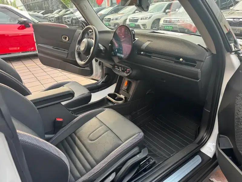 2025 MINI 1.5T COOPER Three-Door Classic — миниатюра 8