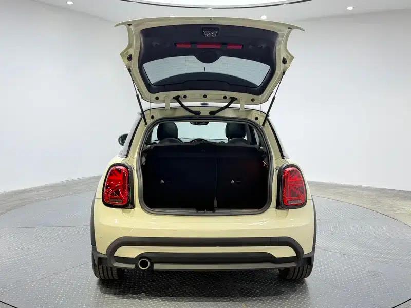 MINI 2022 Facelift 1.5T COOPER Classic — миниатюра 20