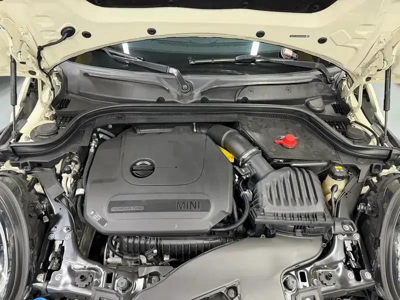 MINI 2022 Facelift 1.5T COOPER Classic — миниатюра 10