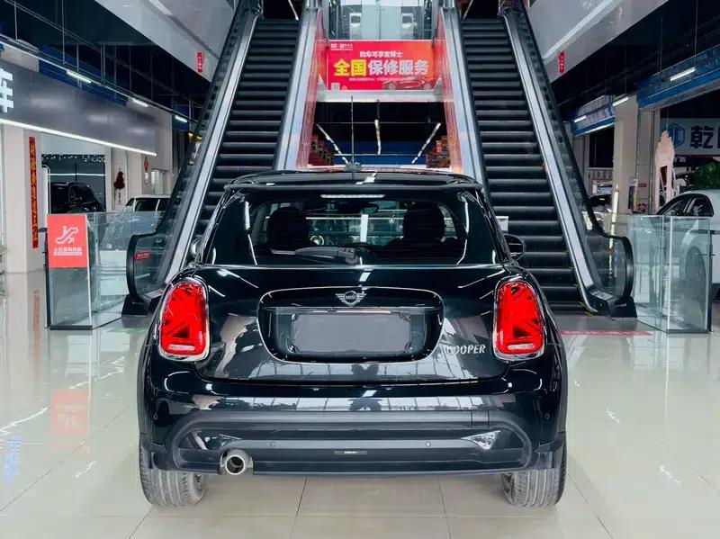 MINI 2023 Facelift 1.5T COOPER Artist — миниатюра 4