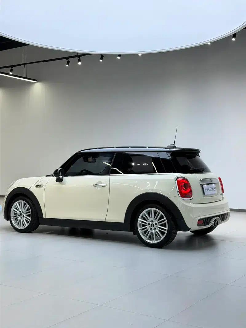 2014 MINI 2.0T COOPER S Fun — миниатюра 6