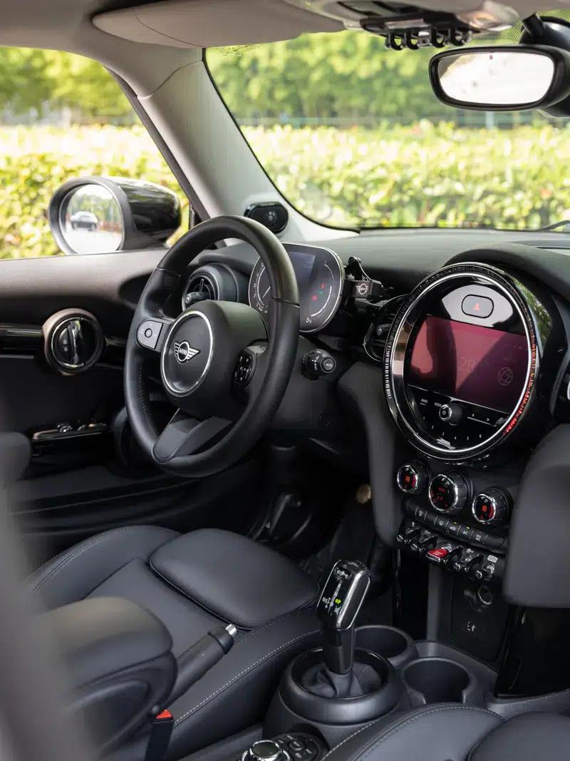 MINI 2022 Facelift 1.5T COOPER Artist — миниатюра 12
