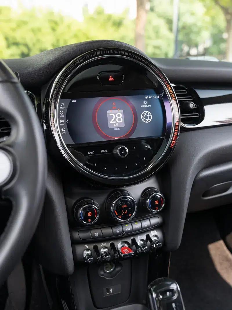 MINI 2022 Facelift 1.5T COOPER Artist — миниатюра 13