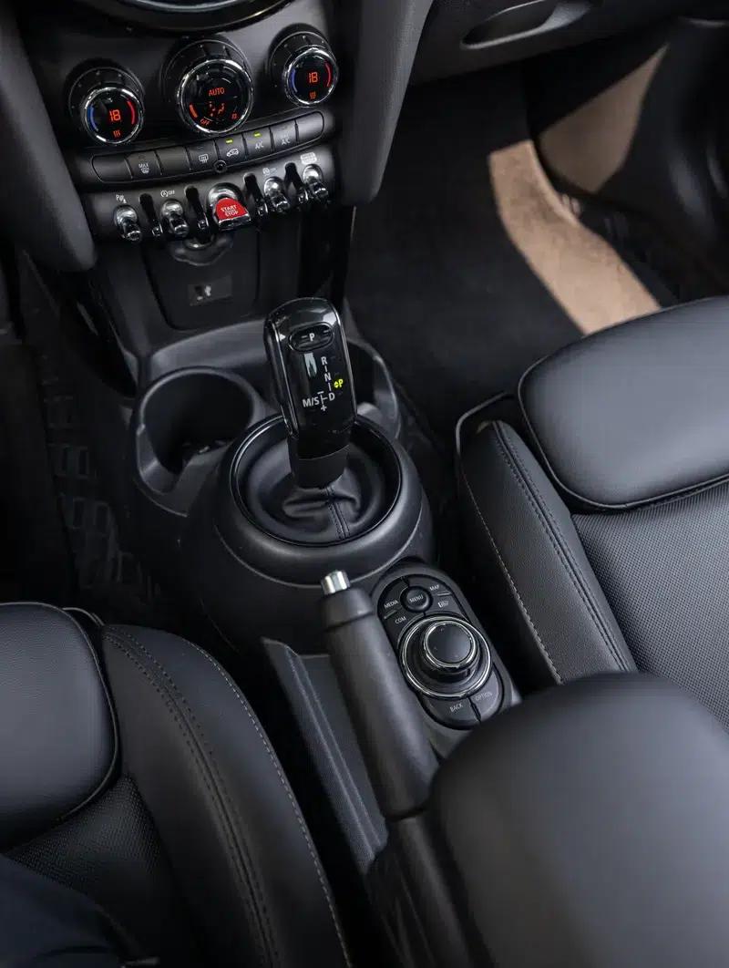 MINI 2022 Facelift 1.5T COOPER Artist — миниатюра 15