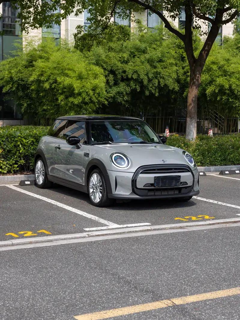MINI 2022 Facelift 1.5T COOPER Artist — миниатюра 3