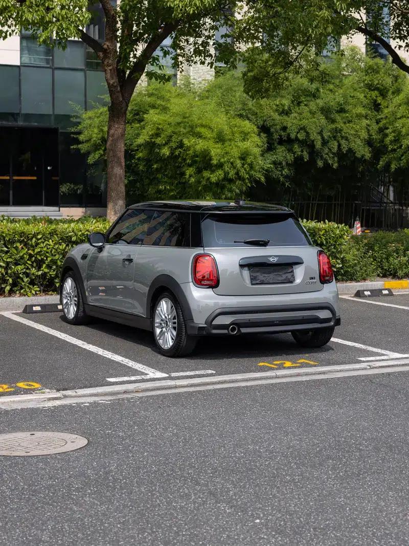 MINI 2022 Facelift 1.5T COOPER Artist — миниатюра 5