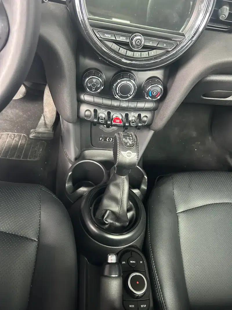 2015 MINI 1.2T ONE 5-Door — миниатюра 11