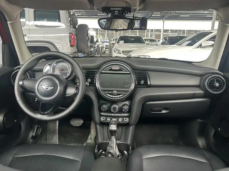 2015 MINI 1.2T ONE 5-Door — миниатюра 10