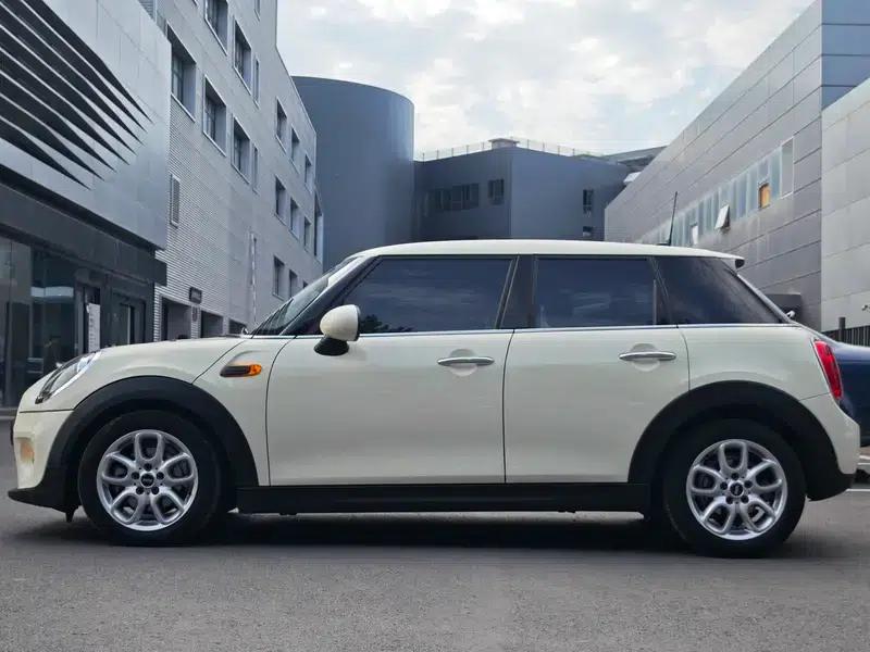 2018 MINI 1.5T ONE 5-Door Edition — миниатюра 3