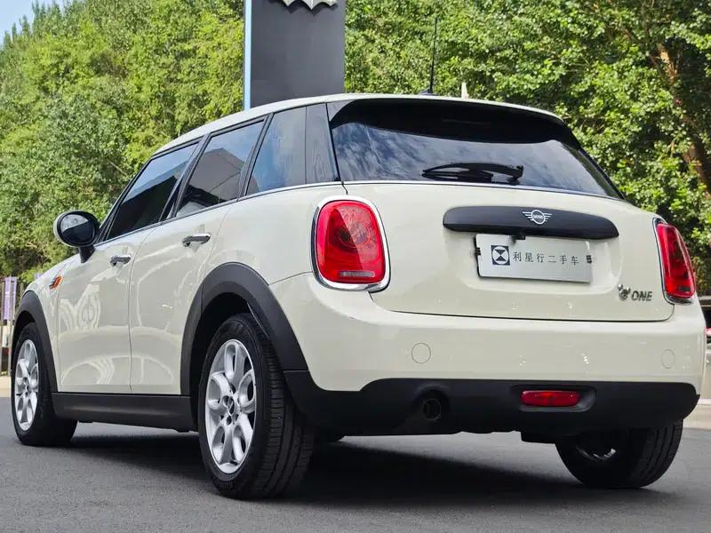 2018 MINI 1.5T ONE 5-Door Edition — миниатюра 4