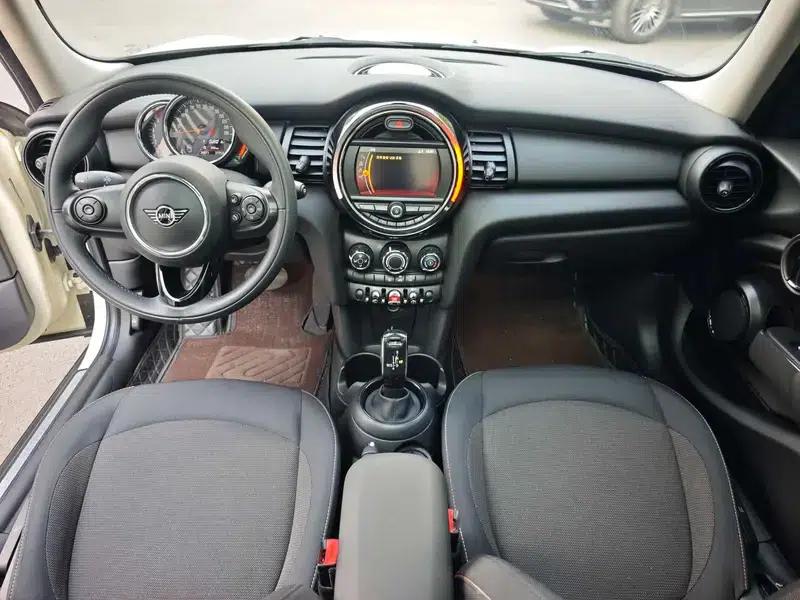 2018 MINI 1.5T ONE 5-Door Edition — миниатюра 10