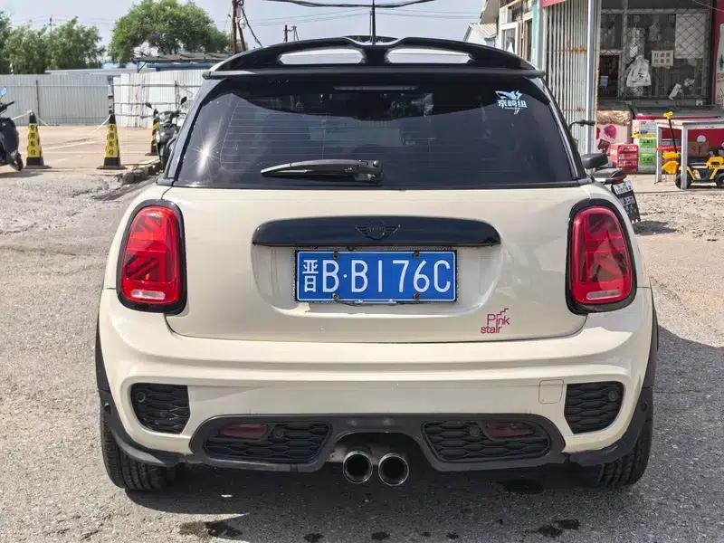 MINI 2016 1.2T ONE Pioneer — миниатюра 5