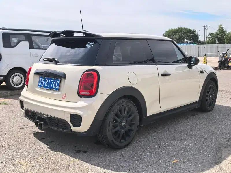 MINI 2016 1.2T ONE Pioneer — миниатюра 6