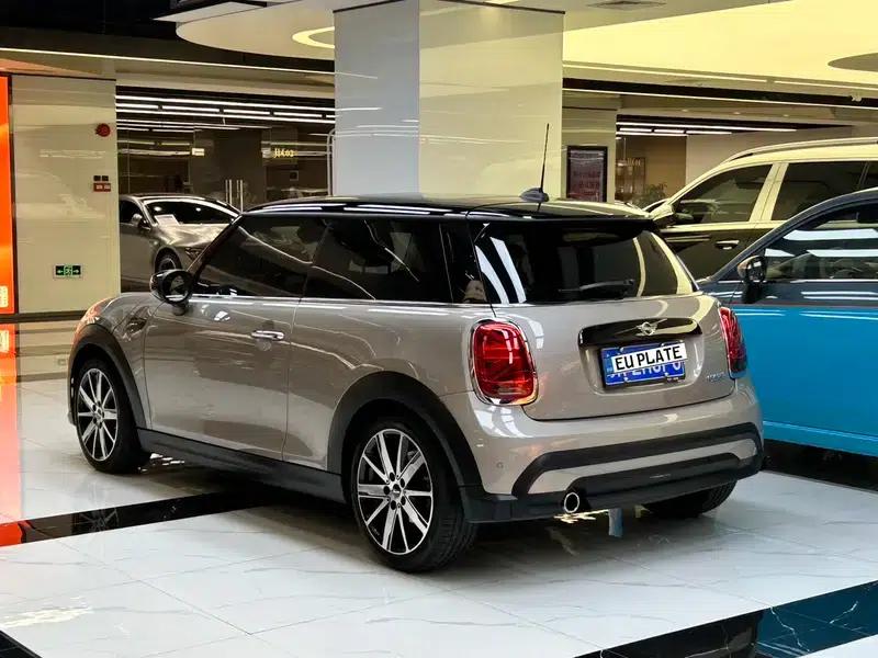 MINI 2023 Facelift 1.5T COOPER Artist — миниатюра 4