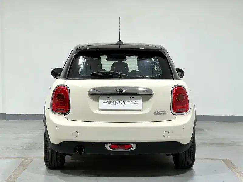 2016 MINI 1.5T COOPER 5-door version — миниатюра 4
