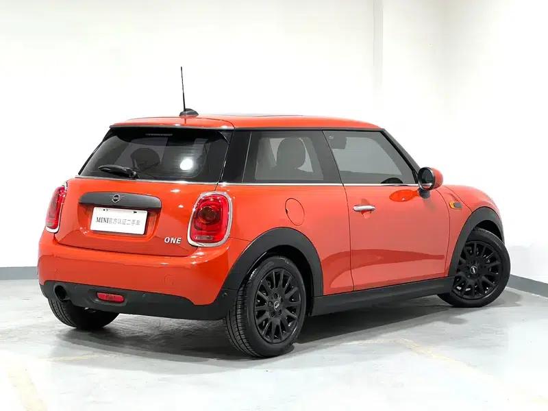 2018 MINI 1.5T ONE PLUS — миниатюра 5