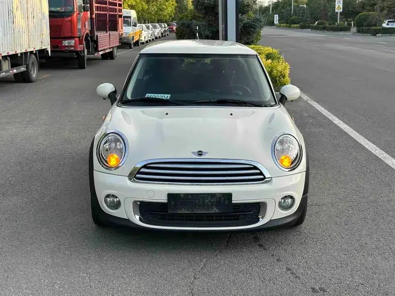 MINI 2013 1.6L ONE Limited Edition - First Model — миниатюра 2