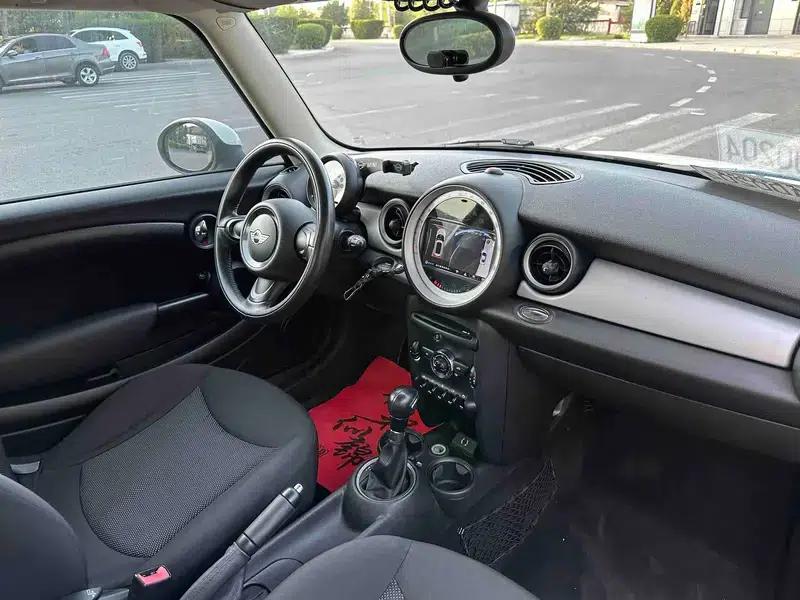 MINI 2013 1.6L ONE Limited Edition - First Model — миниатюра 17
