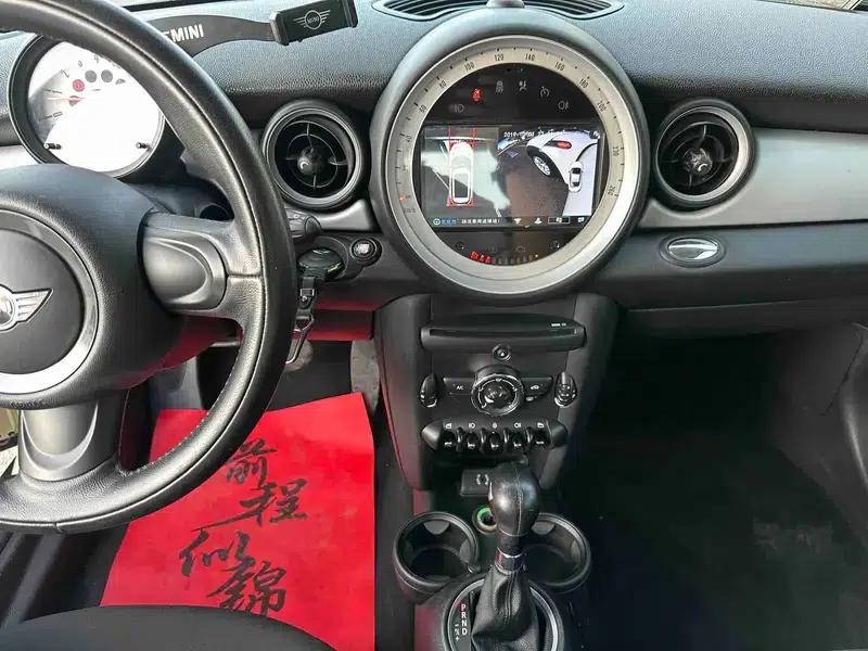 MINI 2013 1.6L ONE Limited Edition - First Model — миниатюра 22