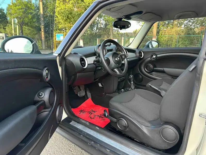MINI 2013 1.6L ONE Limited Edition - First Model — миниатюра 27