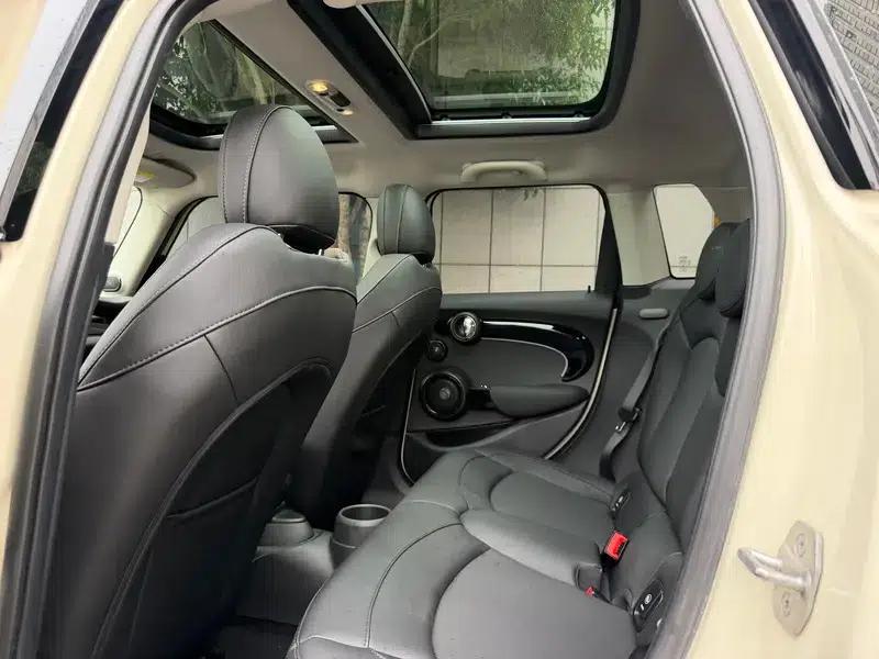 MINI 2023 1.5T COOPER Artist 5-Door Edition — миниатюра 12