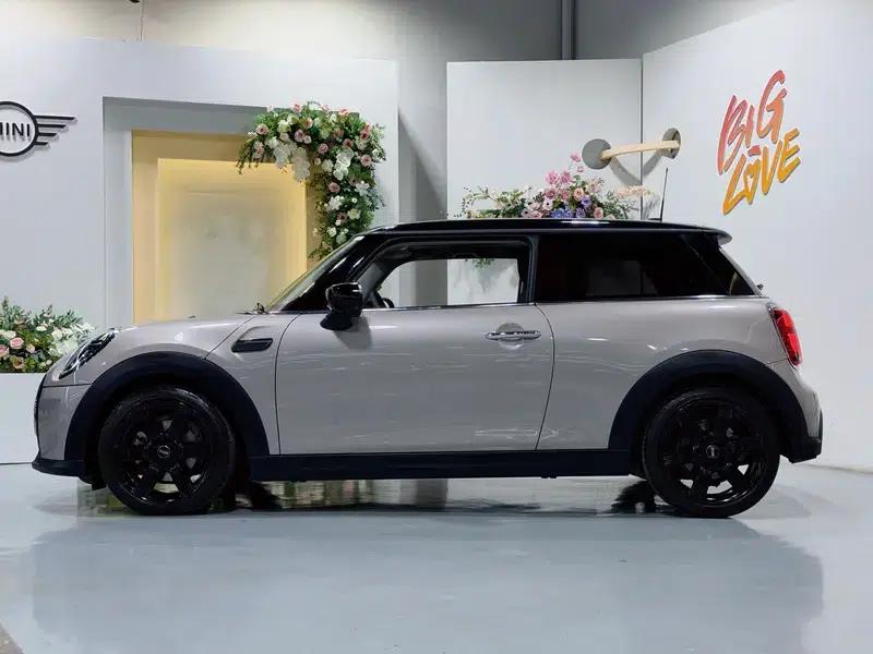 MINI 2023 Facelift 1.5T COOPER Artist — миниатюра 3