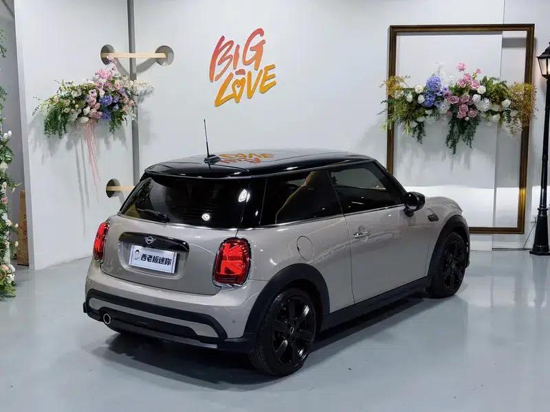 MINI 2023 Facelift 1.5T COOPER Artist — миниатюра 5